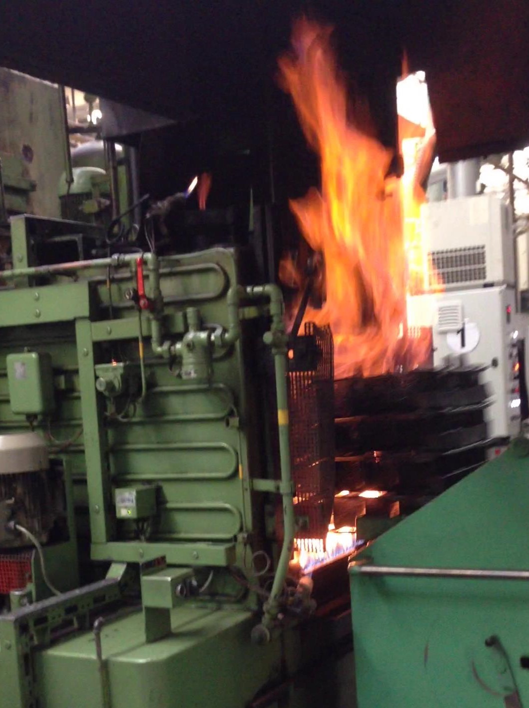 热处理油烟废气治理